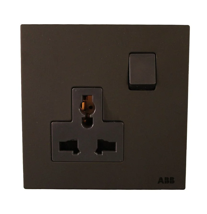 Universal Socket outlet