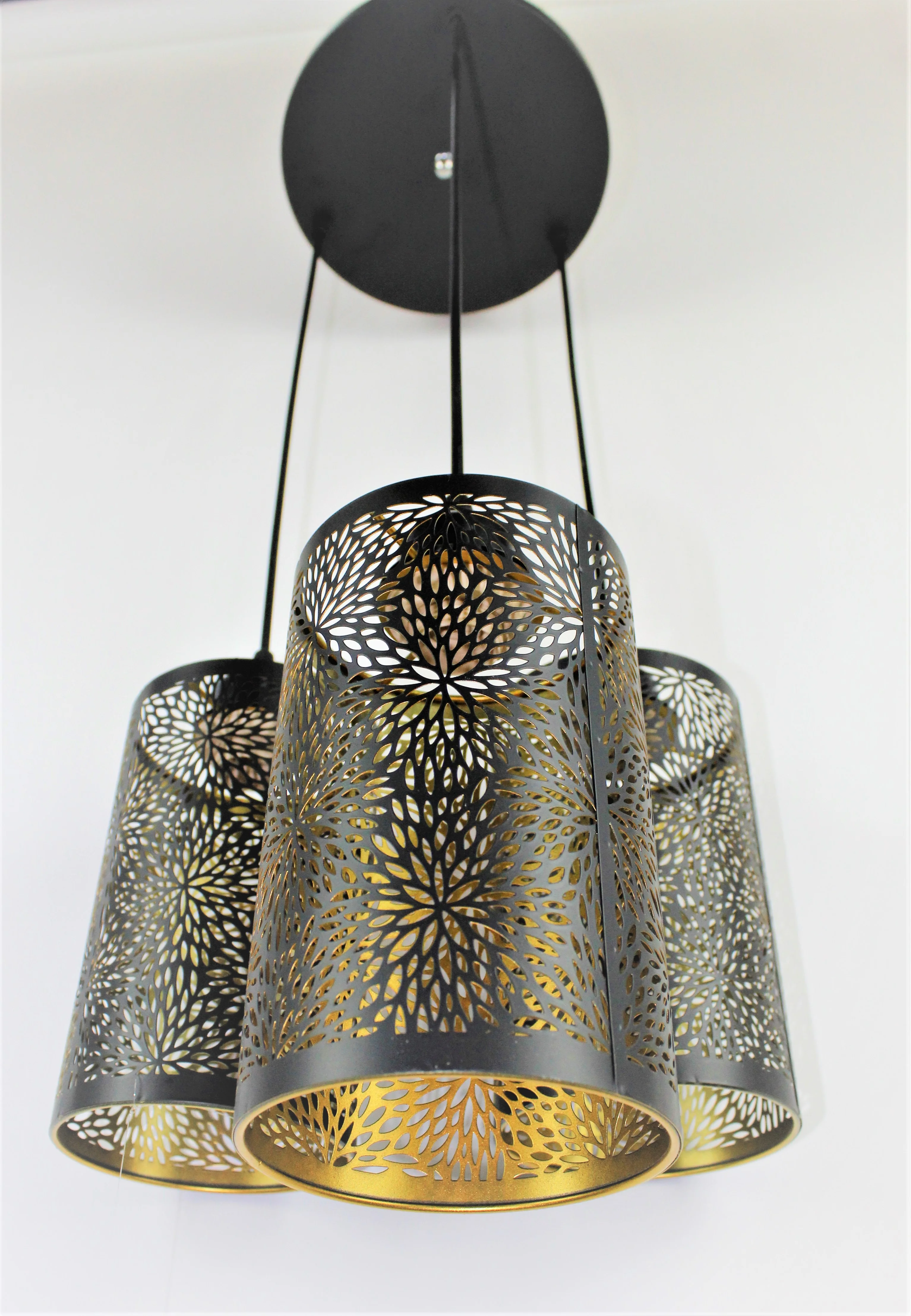 Metal deals pendant lights