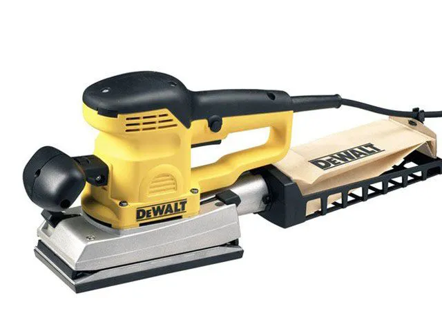 Dewalt D26421-GB Electronic Orbital Sander - 1/2 Sheet, 220 V