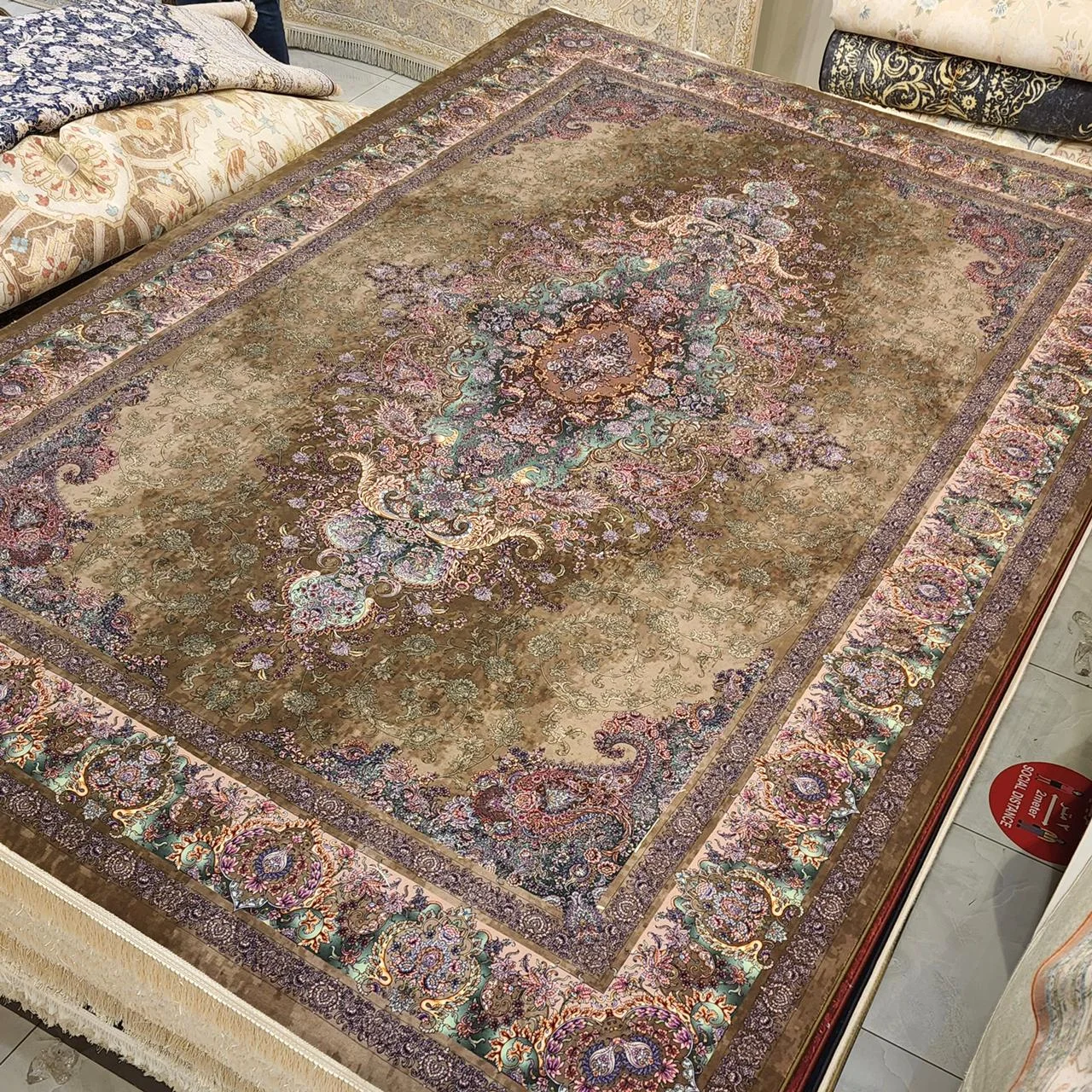 Iranian Machine Made Carpet-1200 Reeds ( 150X225 Cm )