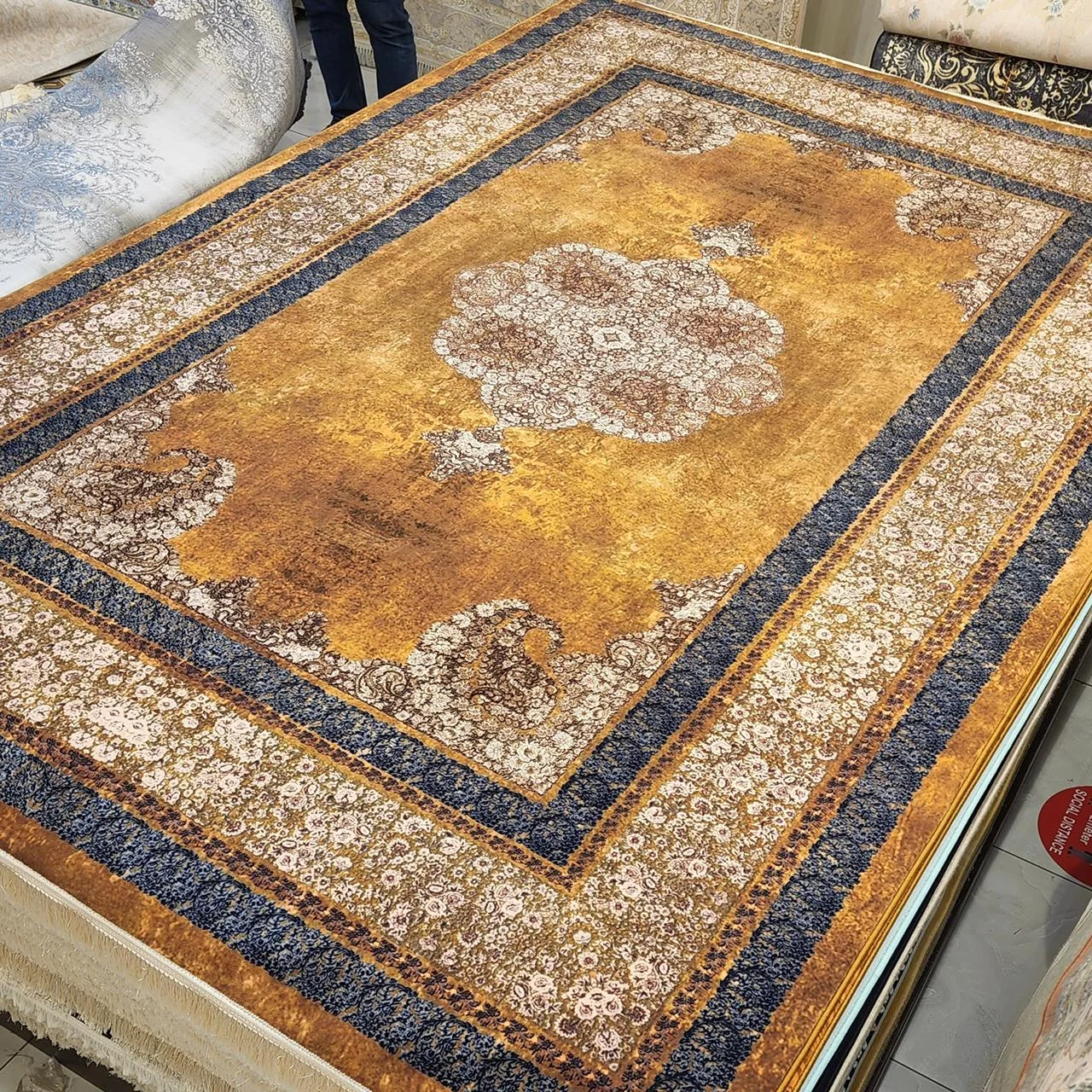 Iranian Machine Made Carpet-1200 Reeds ( 150X225 Cm )