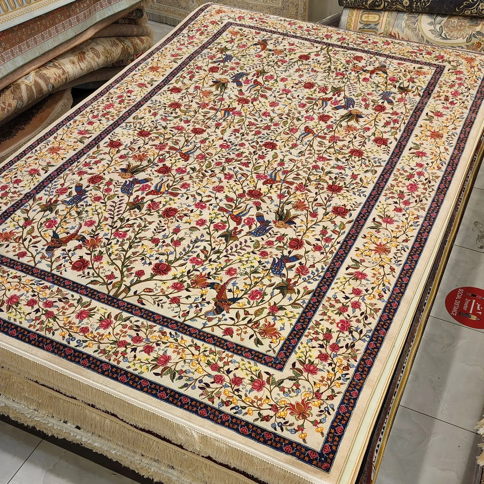 Iranian Machine Made Carpet-1200 Reeds ( 150X225 Cm )