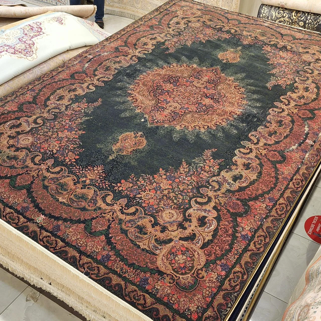 Iranian Machine Made Carpet-1200 Reeds ( 150X225 Cm )