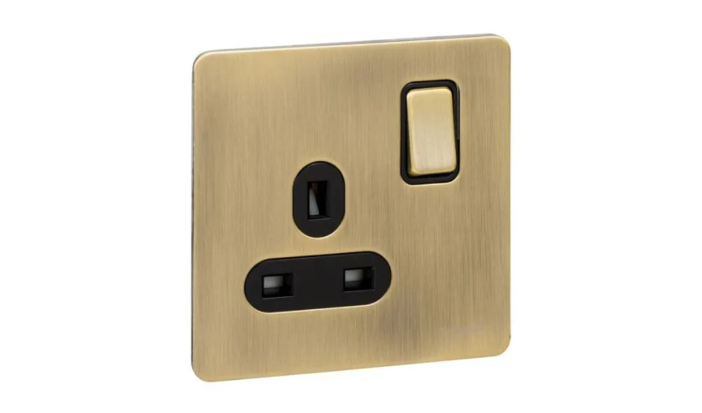 Schneider Electric Ultimate Screwless flat plate switched socket 1 gang antique brass GU3410BAB