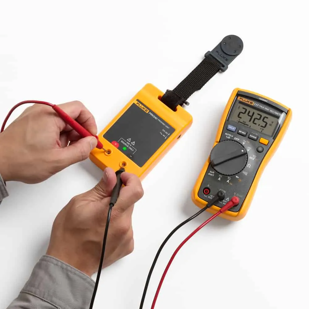 Fluke Proving Unit, 240V DC/AC