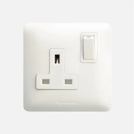 13A 1G SP SWITCHED SOCKET SIMPLUS WHITE WSBC1211W - PANASONIC