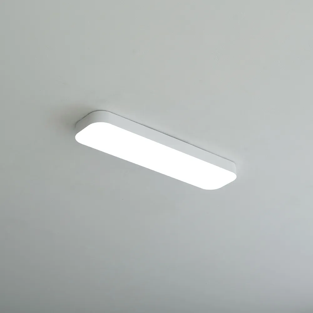 SIMPLEBATHROOM LIGHT 1