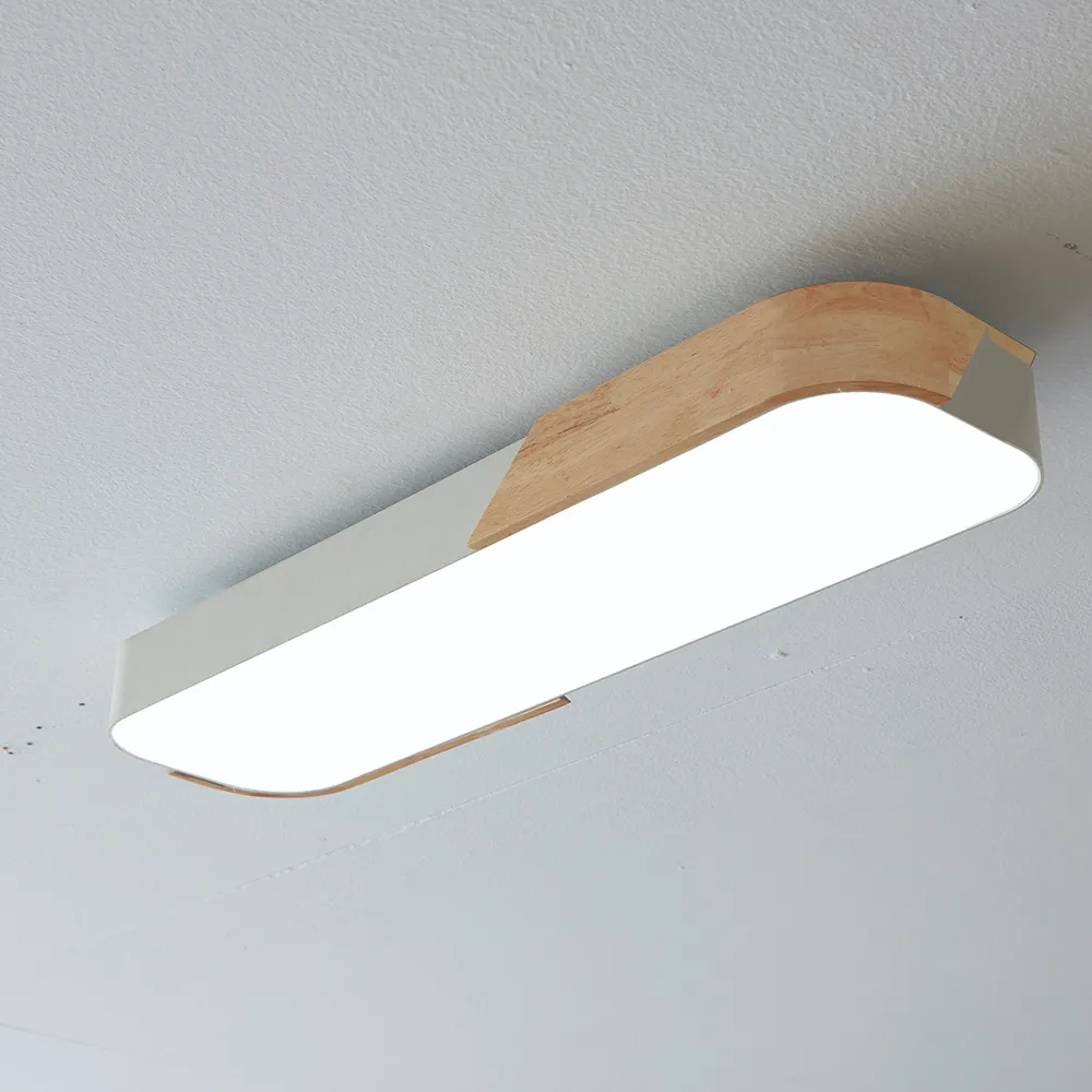 SIMPLE WOOD BATHROOM LIGHT