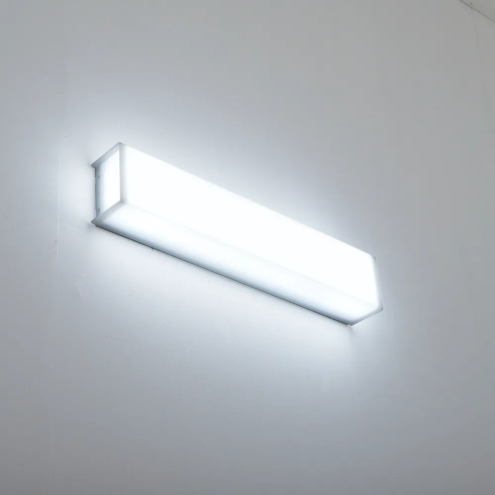 BATHROOM LIGHT 36*1